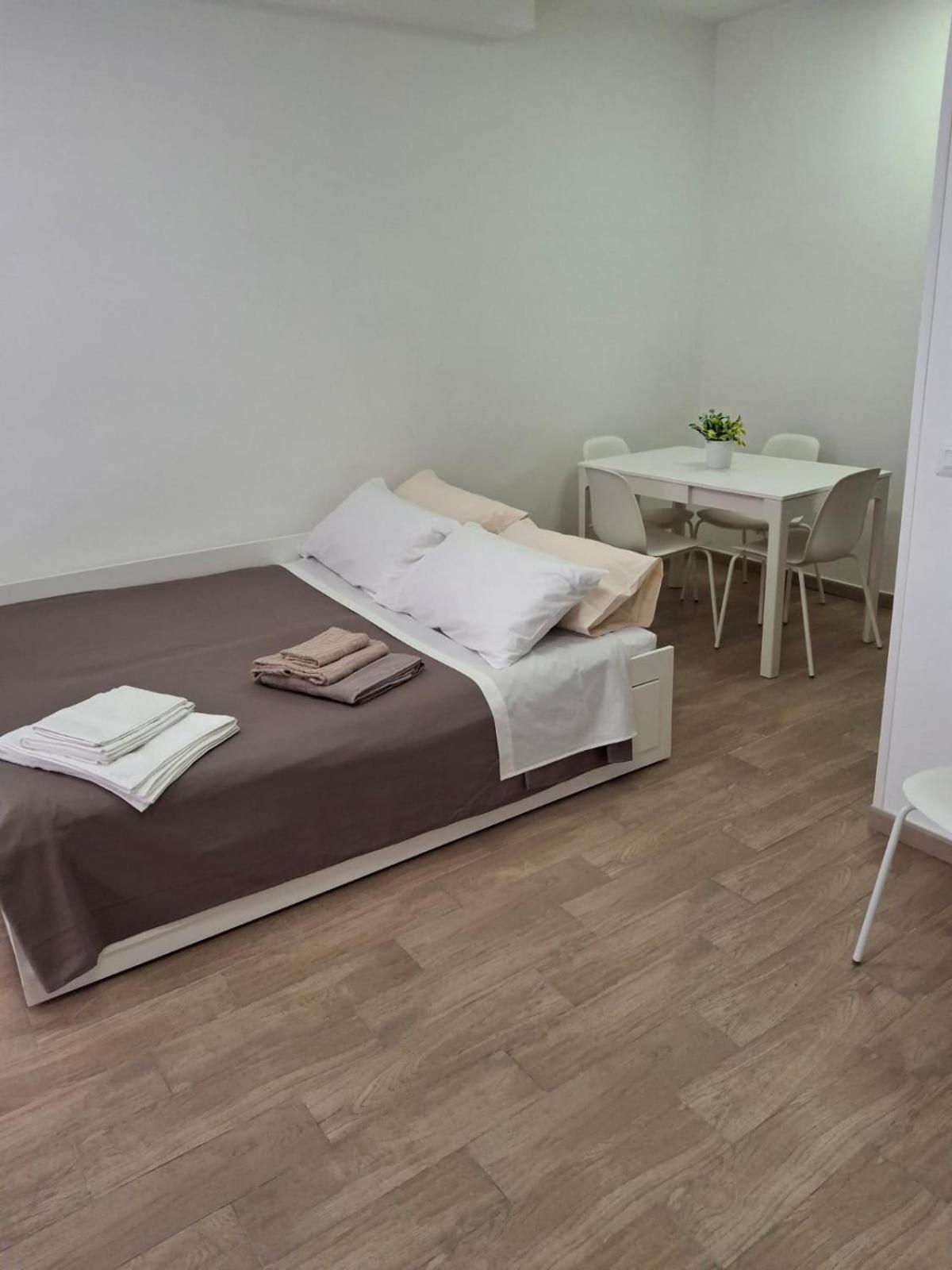 Salvatore Tommasi 43 Centro Storico Apartment