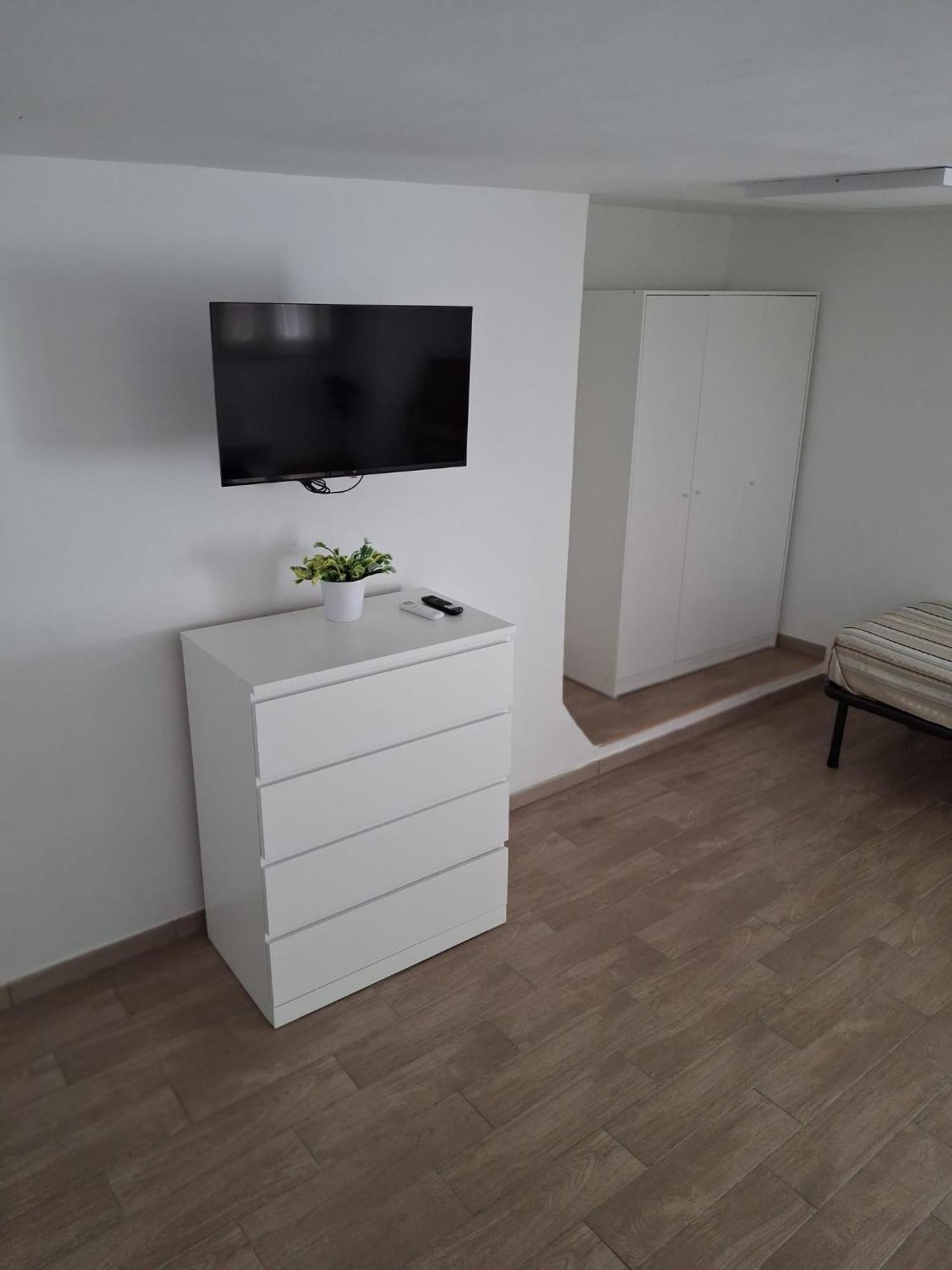 Salvatore Tommasi 43 Centro Storico Apartamento