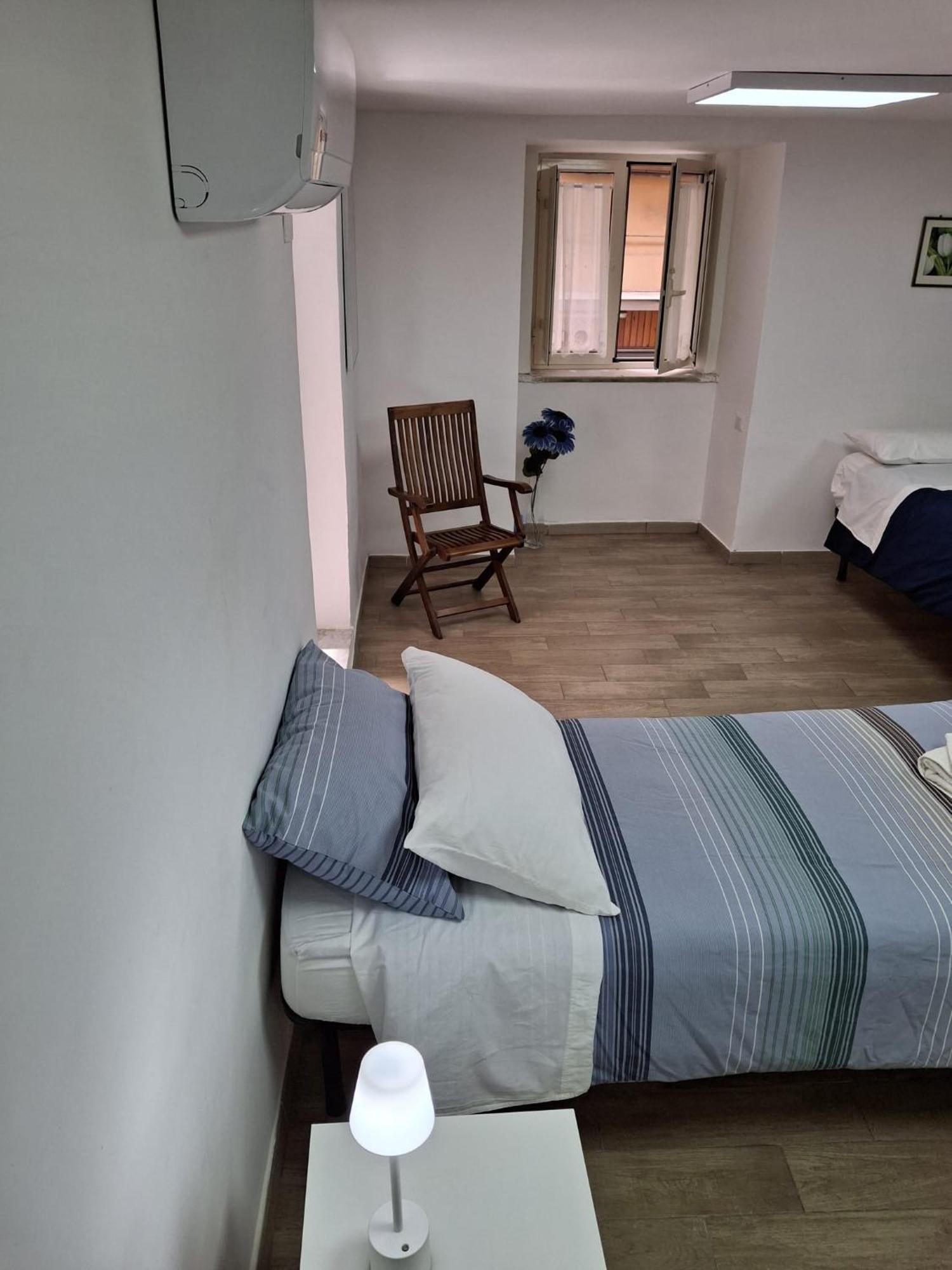 Salvatore Tommasi 43 Centro Storico Apartment