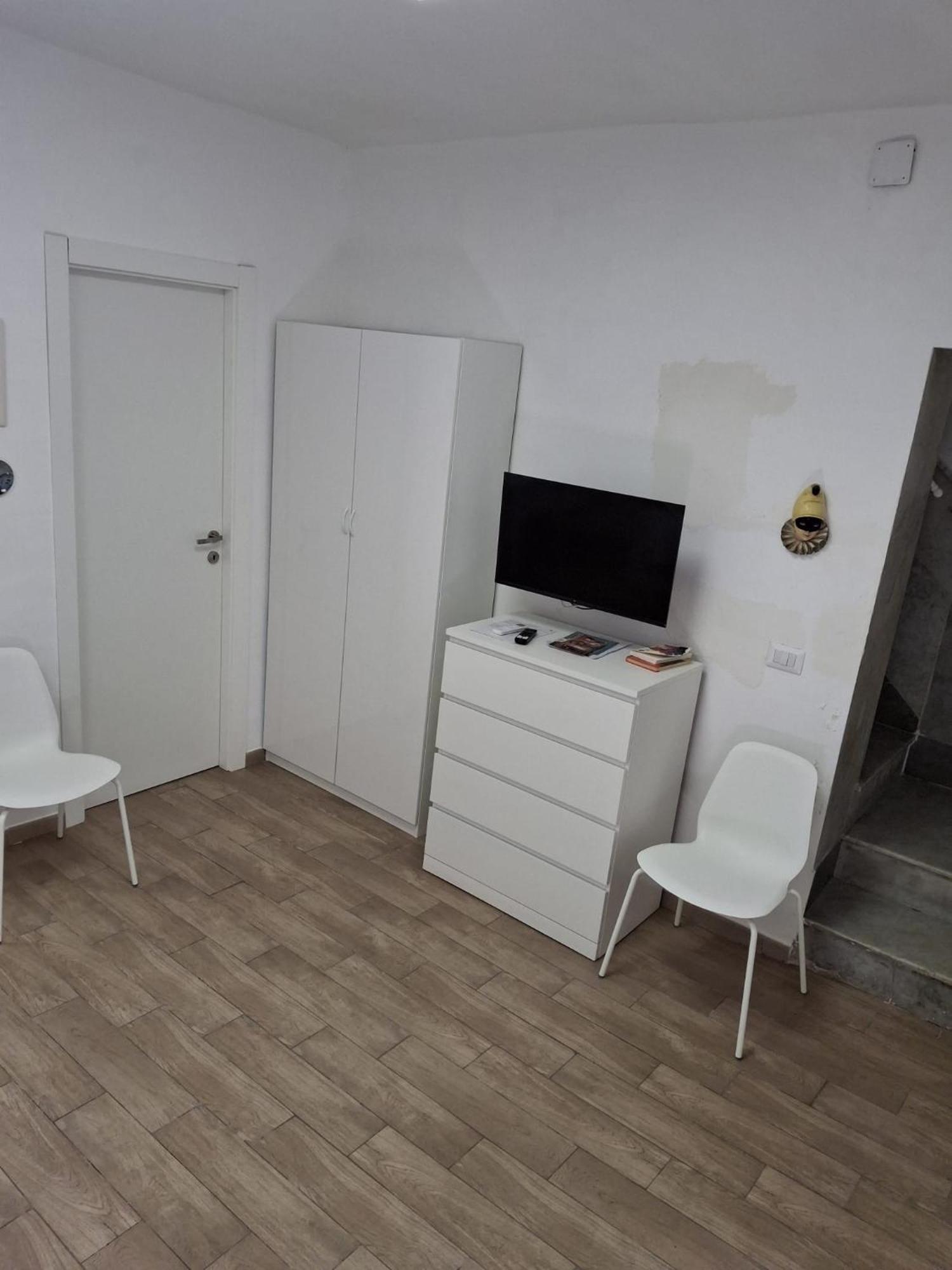 Apartment Salvatore Tommasi 43 Centro Storico *